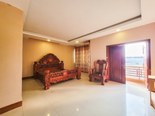 ផ្ទះវីឡាលក់ តម្លៃ240000$