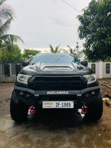 ឡានជិះផ្ទាល់ខ្លួន លក់ ( 31000$ ចរចារ )