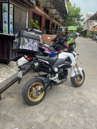 លក់ធូរថ្លៃៗ 490$ MSX 2015 ឲ្យទាំងគ្រឿង(ពន្ធកាតគ្រី)ម៉ាស៊ីនអេម ល្មមម៉ាចុះTripចូលព្រៃ 098240033