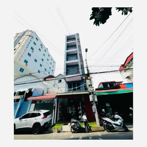 អគារ 5ជាន់លក់បន្ទាន់
