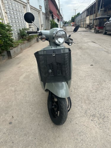 ស្អាតជិះបាន 5 ខែ