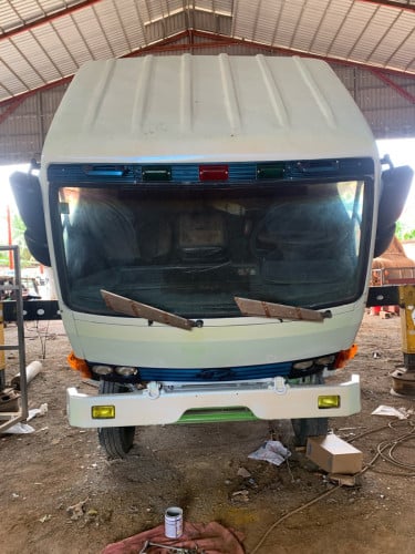 ឡានស្ទូច ដង់700 អោន សារ៉ាង2 ក្រដាស់ពន្ធ ម៉ាញ៉ែតMV