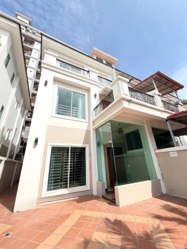 $850 | Twin Villa Sensok For Rent
