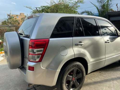 ឡានលក់នៅស្អាត តំលៃ 8900$ ឆ្នាំ 2009