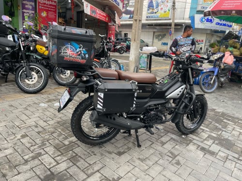 ម៉ូតូលេងគ្លឿង ហើយ. ម៉ូតូនៅស្អាត. 90%