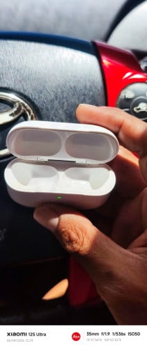 ប្រអប់កាស​ AirPod Pro 3
