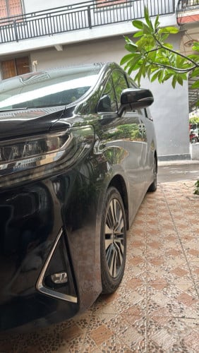 ខ្ញុំចង់លក់ឡាន Alphard