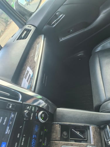 ខ្ញុំចង់លក់ឡាន Alphard