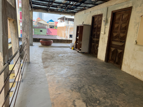 ផ្ទះជាន់លើ ២ជាន់សម្រាប់ជួល, Apartment for rent (2 floors)