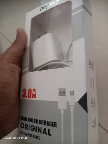 ឆ្នាំងសាក charge adapter