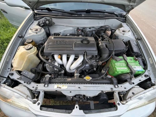 លក់ Corolla ឆ្នាំ 2000 LE ពណ៌ប្រាក់