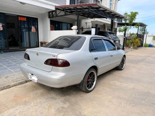 លក់ Corolla ឆ្នាំ 2000 LE ពណ៌ប្រាក់
