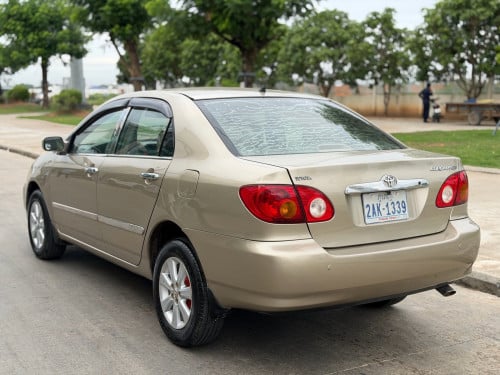 នៅស្អាត សានុំ Corolla 2004