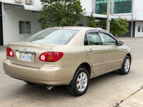 នៅស្អាត សានុំ Corolla 2004