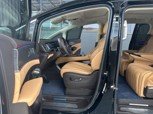រថយន្តមួយទឹក DENZA D9 DM-I AWD 2025 ថ្មីស្អាតមួយជុំ បើកបាន3000km