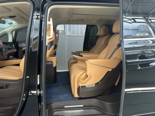 រថយន្តមួយទឹក DENZA D9 DM-I AWD 2025 ថ្មីស្អាតមួយជុំ បើកបាន3000km