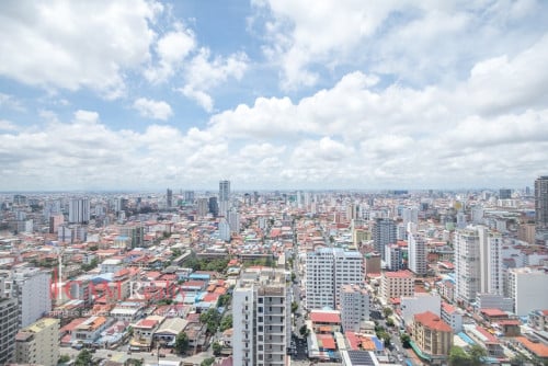 #ForSale 27th Floor 2 Bedroom Condo For Sale in Skylar by Meridian