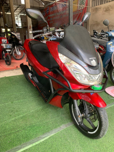 ជិះរដូភ្លៀង​ល្អ​ណាស់​បងប្អូន​ស្រួល​ដាក់​ឥវ៉ាន់​honda  pcx មាន​ពន្ធ​កាតគ្រី​ត្រឹម​ត្រូវ​ 980$​​