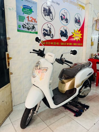 ផែនម៉ូតូស្អាតខ្ចី HONDA SCOOPY I 021ក្រុមហ៊ុនNCX ម៉ាស៊ីនអេមហាប់នែនស្ងាត់សំណុំហ្សីន95%ជិះស្រួលមានពន្ធ