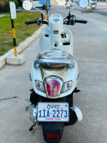ផែនម៉ូតូស្អាតខ្ចី HONDA SCOOPY I 021ក្រុមហ៊ុនNCX ម៉ាស៊ីនអេមហាប់នែនស្ងាត់សំណុំហ្សីន95%ជិះស្រួលមានពន្ធ