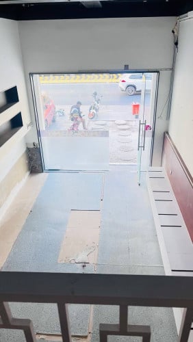ហាងជួលនៅទួលទំពូង  I Shop for Lease at Toul Tompoung
