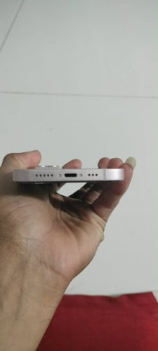 ចង់វៃដូiPhone 13សានុំណែនជាមួយiPhone 16អត់ស្កេនក៍បានថែមលុយអោយតាមនឹង