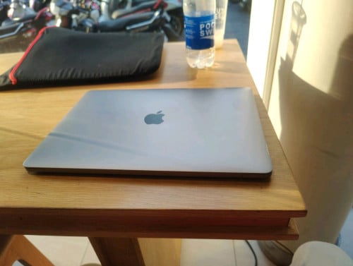 ចង់ដូរiphone 13 pro