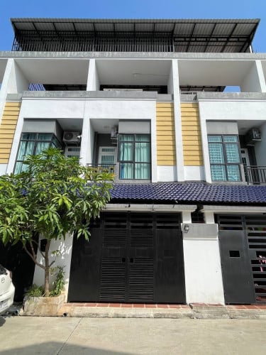 ផ្ទះជួល បុរីរំចេក តម្លៃ l rent Price : 400$