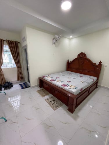ផ្ទះជួល បុរីរំចេក តម្លៃ l rent Price : 400$