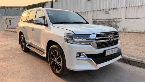 ទើបកាត់បានក្តៅ Land Cruiser V6 010 up 021 Arab