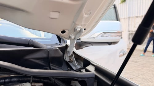 ទើបកាត់បានក្តៅ Land Cruiser V6 010 up 021 Arab