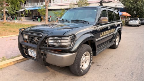 ថ្មីណាស់ Landcruiser 96 ម៉ាស៊ូត ម៉ាសុីនធំ Full