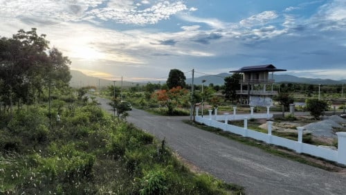 *Leisure Land for sale (In front of Kirirom National Park)