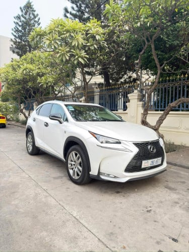 ធានាឡាន គ្មានកន្លែងទាស់Lexus Nx 200T 2016 Luxury ប៉ុង2 Button 5 ម្ចាស់ដេីម ❤️❤️❤️