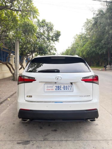 ធានាឡាន គ្មានកន្លែងទាស់Lexus Nx 200T 2016 Luxury ប៉ុង2 Button 5 ម្ចាស់ដេីម ❤️❤️❤️