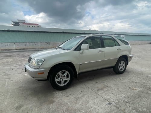 ឡានលក់Lexus Rx300