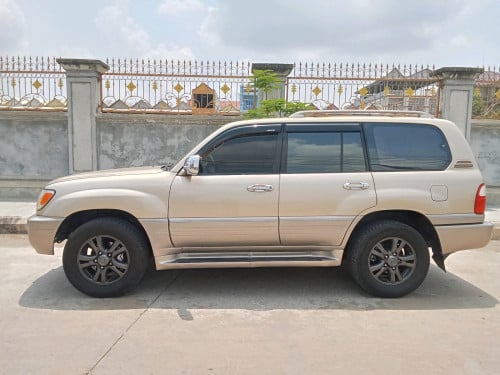 លក់LX470 ឆ្នាំ2002 សាំង+ហ្គាស