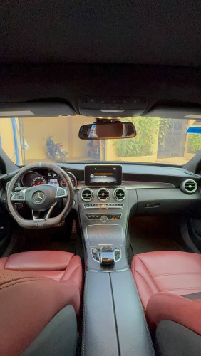 ឡាន Mercedes C300 AMg
