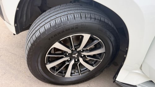 មហាសែននៅថ្មី Mitsubishi Pajero Sport Full ហ្សុីន១ជុំ
