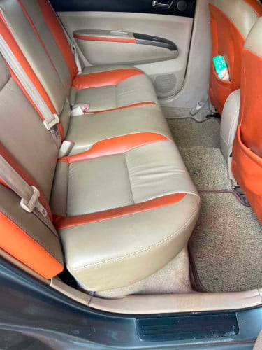 ឡានលក់ Prius 05 Full option ផ្លាកលេខ BK