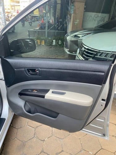 ឡានស្អាត Prius 2007 Half full ម្ចាស់ដើម