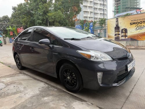 ឡានលក់ Prius 2012 Option 3 ឡានថ្មីខ្លាំង