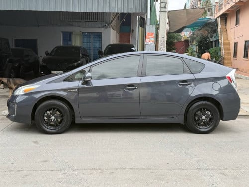 ឡានលក់ Prius 2012 Option 3 ឡានថ្មីខ្លាំង