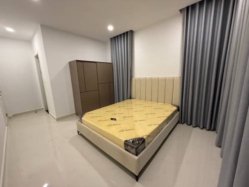 វីឡាប្រភេទ Queen BII Chip Mong Park Land 6A