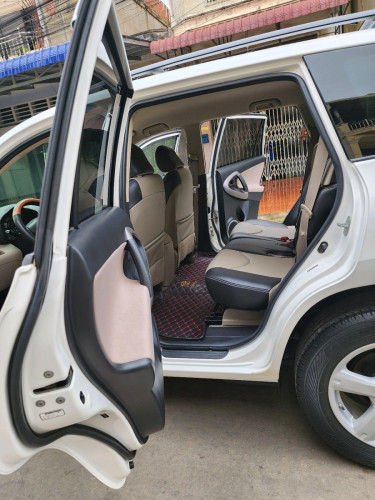 លក់​ RAV4 ឆ្នាំ06ប៉ុង១ ម្ចាស់ទី១ មានរំលោះសុទ្ធរឺវ៉ៃដូរបានគ្រប់សារីគ្រប់ខេត្ត