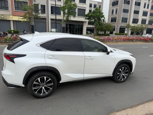 ចង់លក់រថយន្ត RX200t អត់លុយបង់រដ្ធ អត់លុយចាក់សាំង