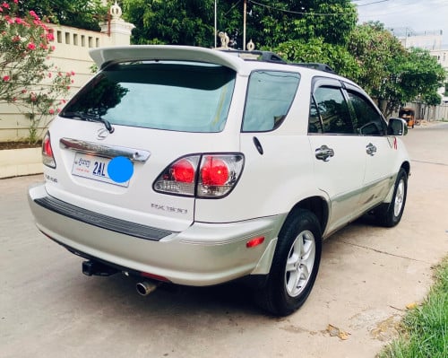 លក់ RX300, 01 ប៉ុង ១ ឡានប្រើផ្ទាល់ លំដាប់មេឡានកំរជួប មូលមិនបុក មិនប៉ះ  តេឡេក្រាមចរចាតម្លៃ 089883986