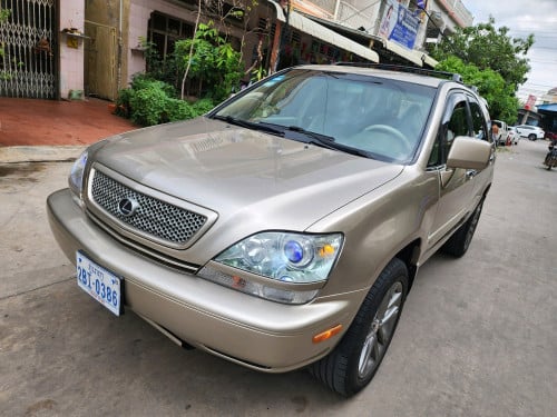 លក់​ RX300 ខច ឆ្នាំ03ហ្វូល ម្ចាស់ទី១ មានរំលោះសុទ្ធរឺវ៉ៃដូរបានគ្រប់សារីគ្រប់ខេត្ត
