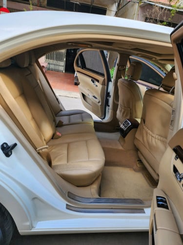 លក់​ S300 ឆ្នាំ012 VIP ទ្វាបុឺត៥  ម្ចាស់ទី១ មានរំលោះសុទ្ធរឺវ៉ៃដូរបានគ្រប់សារីគ្រប់ខេត្ត