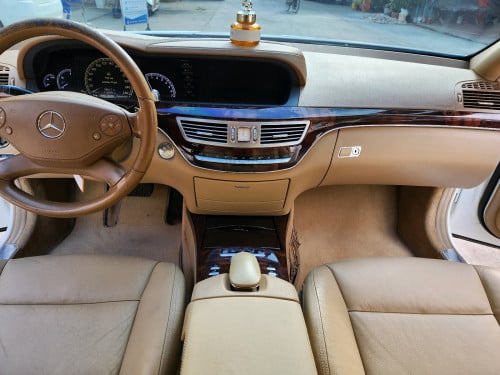 លក់​ S300 ឆ្នាំ012 VIP ទ្វាបុឺត៥  ម្ចាស់ទី១ មានរំលោះសុទ្ធរឺវ៉ៃដូរបានគ្រប់សារីគ្រប់ខេត្ត